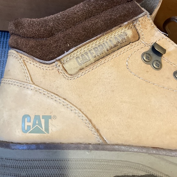 caterpilar mid cut,barely worn - Picture 5 of 6